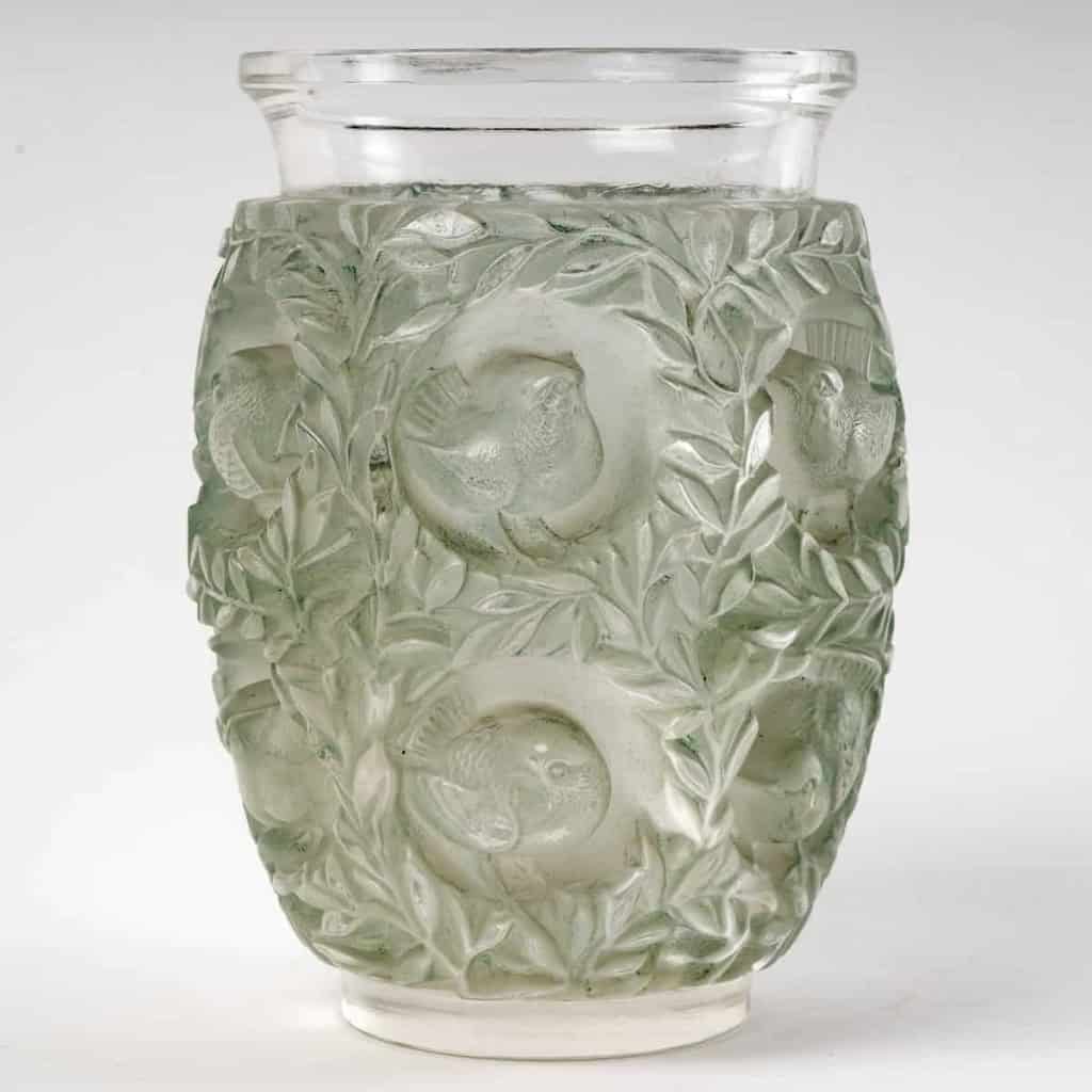Vase « Bagatelle » verre blanc patiné vert de René LALIQUE | Biron |||||||