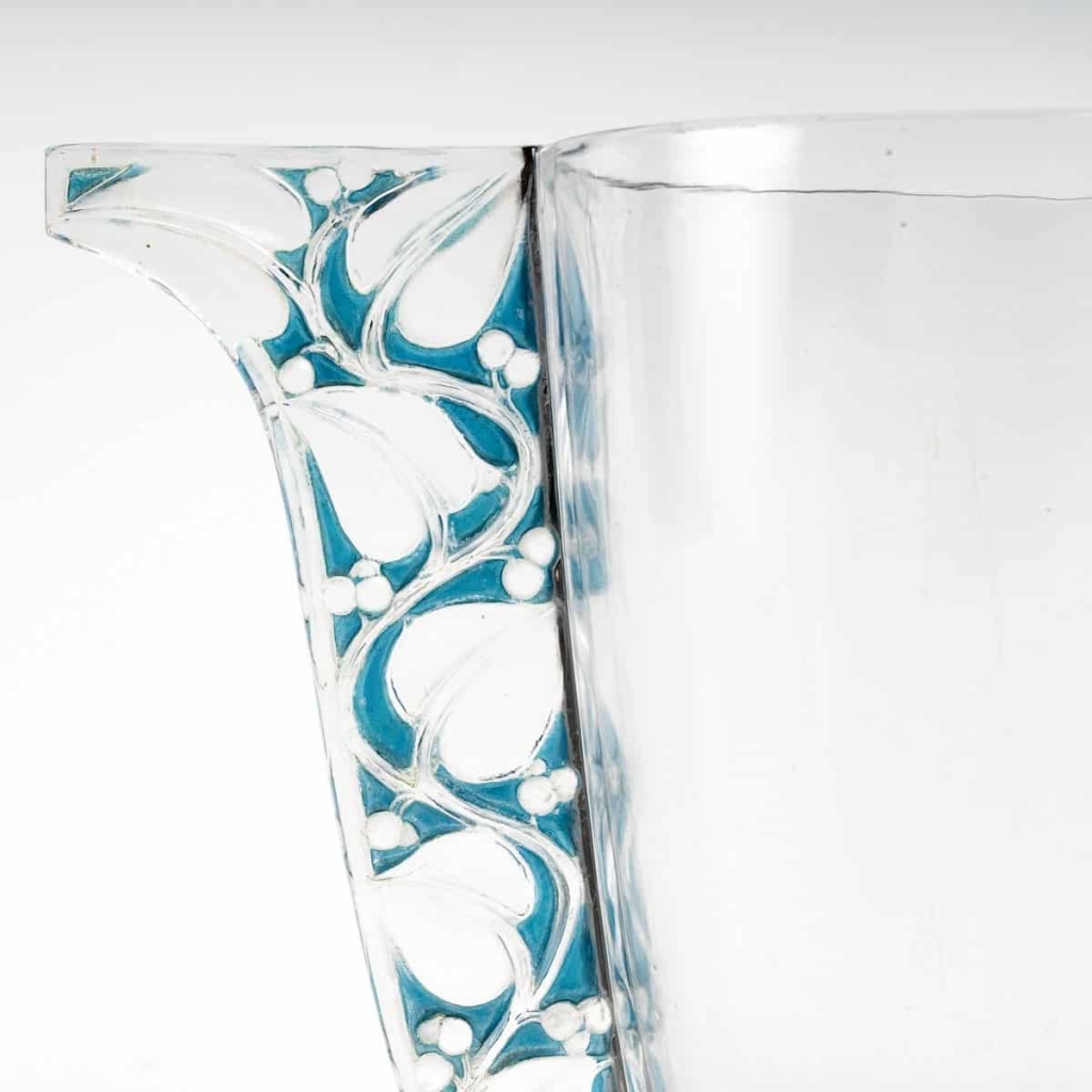Vase « Honfleur » verre blanc patiné bleu de René LALIQUE | Biron Vase "Honfleur" verre blanc patiné bleu de René LALIQUE