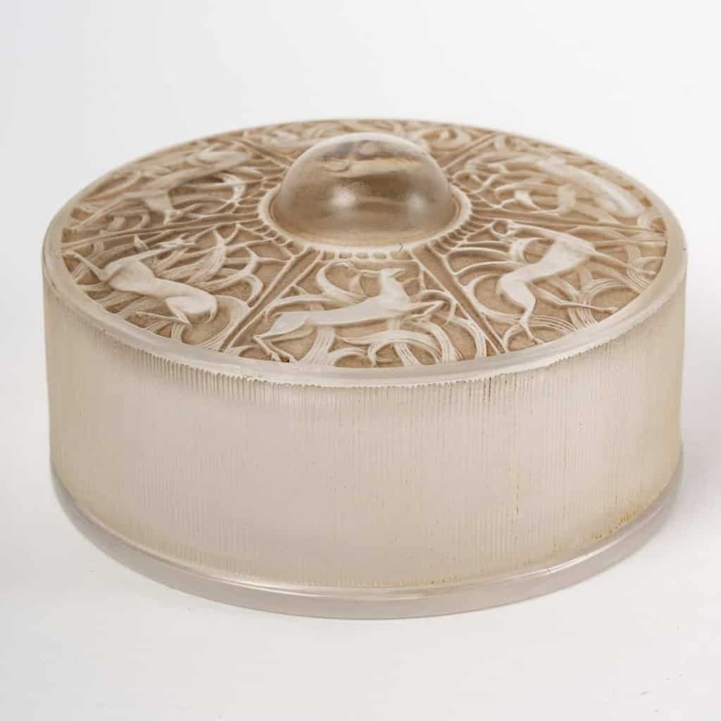 Boite « Chantilly » verre blanc patiné sépia de René LALIQUE | Biron |||||