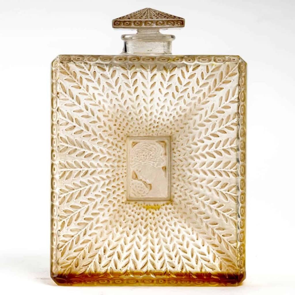 Flacon « La Belle Saison » verre blanc patiné sépia de René LALIQUE pour Houbigant | Biron ||||||||