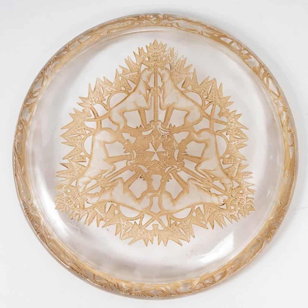 Suite d'Assiettes "Chiens Chasse" verre blanc patiné sépia de René LALIQUE - 4 pièces