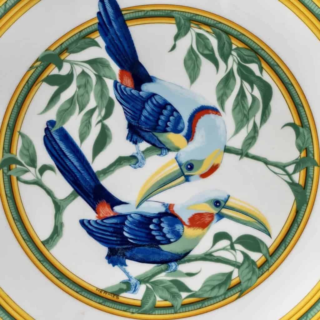 Service à Café Thé « Toucans » porcelaine de Limoges de HERMES – 18 Pièces | Biron Service à Café Thé "Toucans" porcelaine de Limoges de HERMES - 18 Pièces