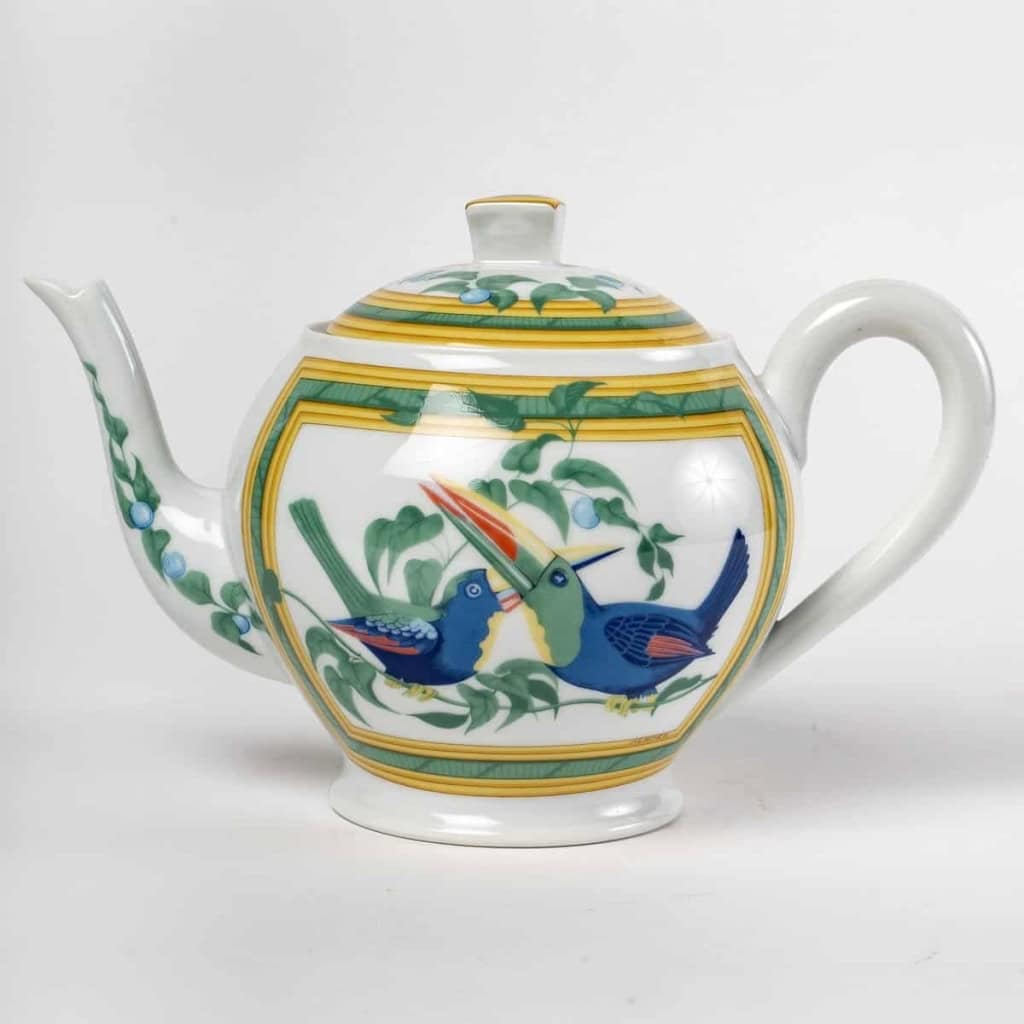 Service à Café Thé « Toucans » porcelaine de Limoges de HERMES – 18 Pièces | Biron Service à Café Thé "Toucans" porcelaine de Limoges de HERMES - 18 Pièces