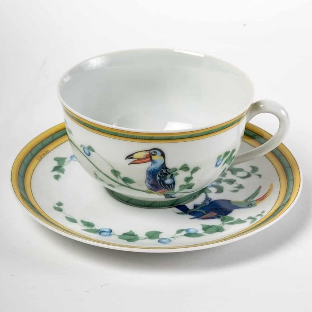 Service à Café Thé « Toucans » porcelaine de Limoges de HERMES – 18 Pièces | Biron Service à Café Thé "Toucans" porcelaine de Limoges de HERMES - 18 Pièces