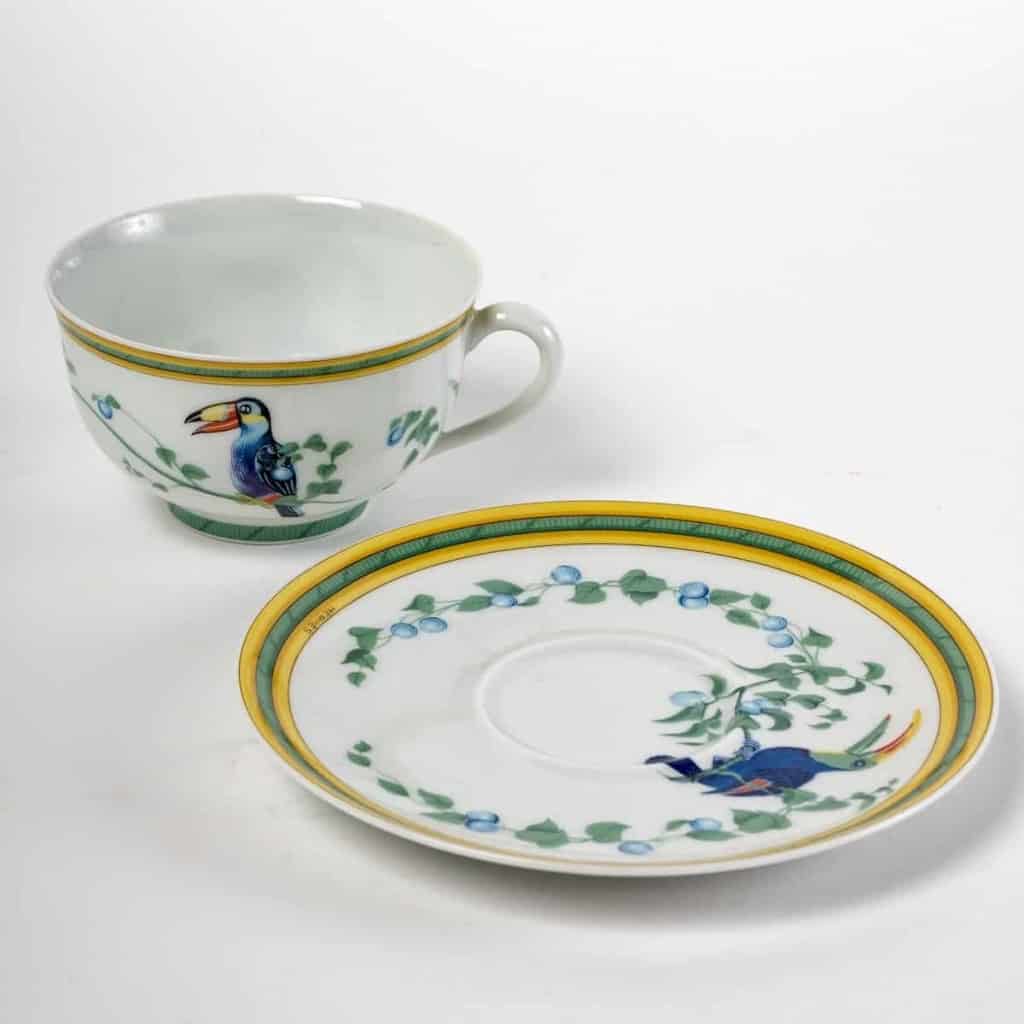 Service à Café Thé « Toucans » porcelaine de Limoges de HERMES – 18 Pièces | Biron Service à Café Thé "Toucans" porcelaine de Limoges de HERMES - 18 Pièces