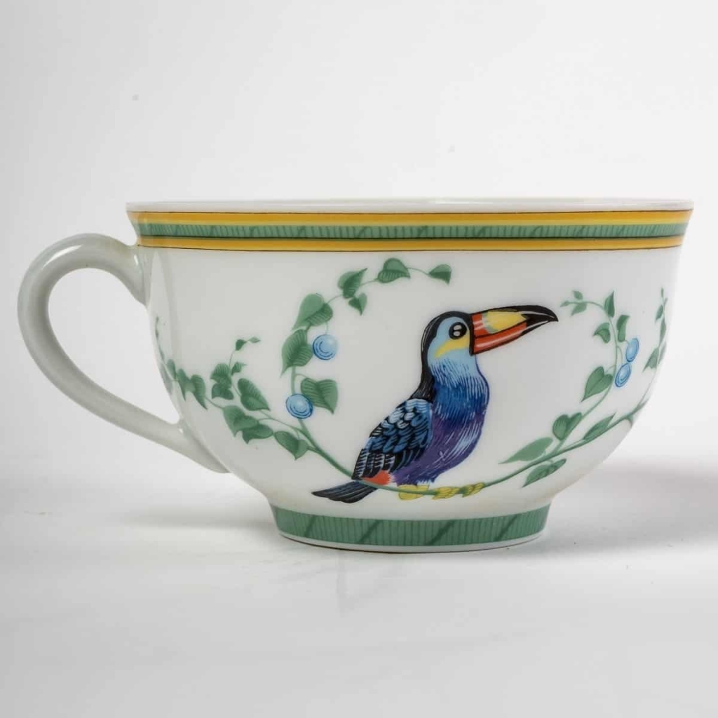 Service à Café Thé « Toucans » porcelaine de Limoges de HERMES – 18 Pièces | Biron Service à Café Thé "Toucans" porcelaine de Limoges de HERMES - 18 Pièces
