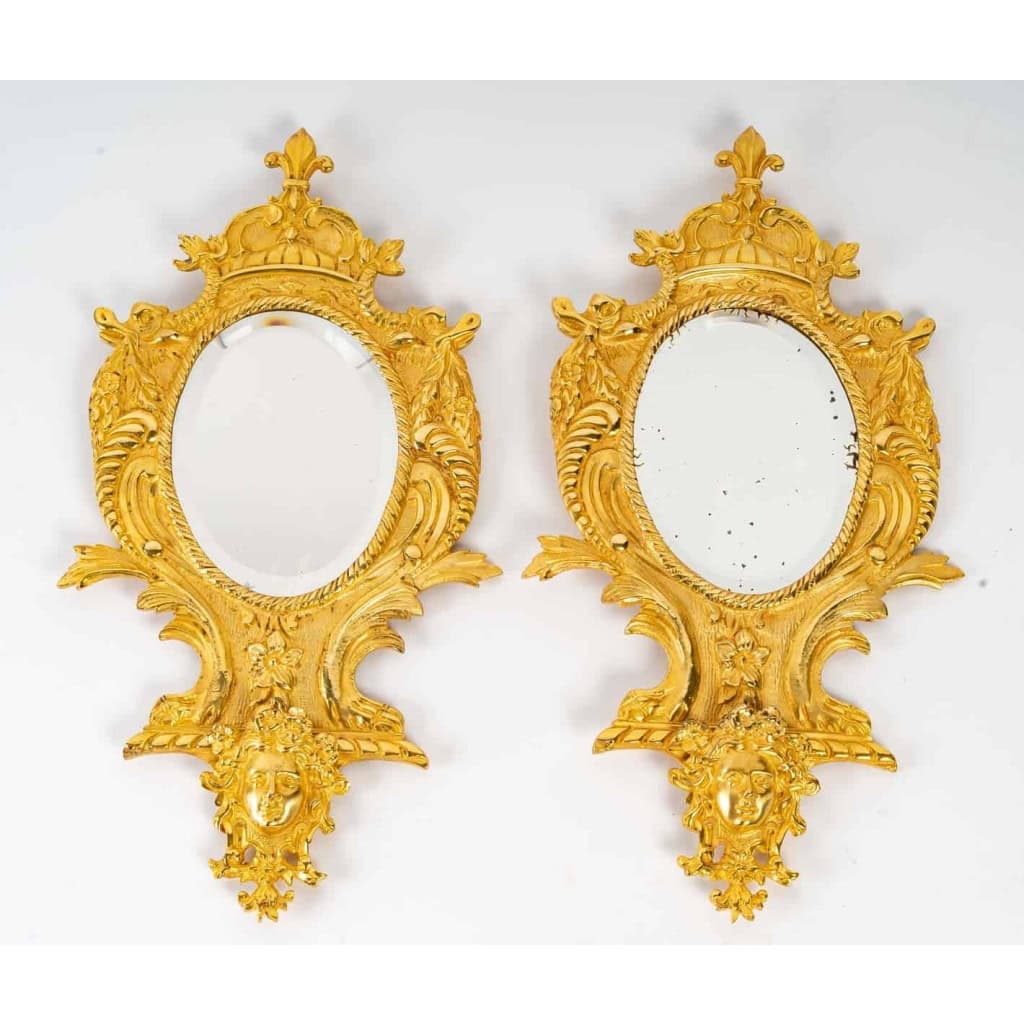 Paire de miroirs en bronze fin XIXème siècle | Biron |||||||||