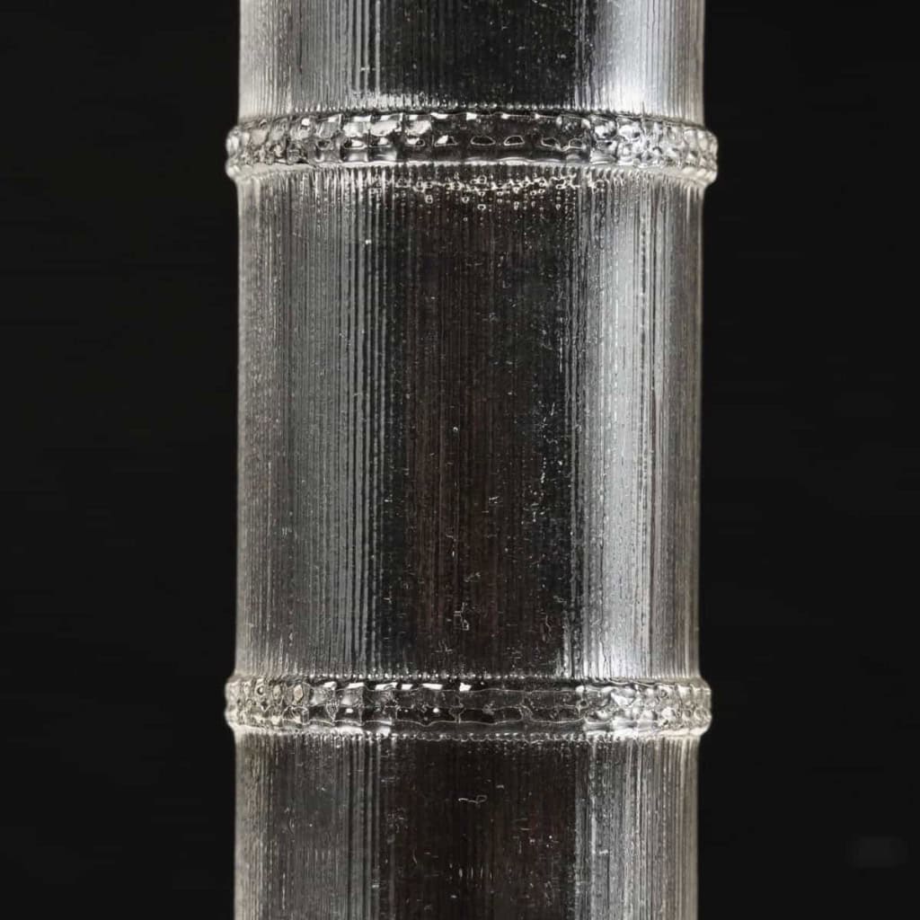 Flacon « Fleurs Vives » verre blanc de René LALIQUE pour Volnay | Biron Flacon "Fleurs Vives" verre blanc de René LALIQUE pour Volnay