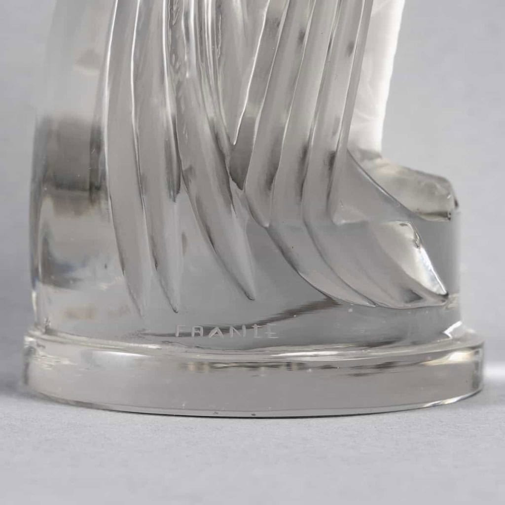 Mascotte Automobile « Coq Houdan » verre blanc de René LALIQUE | Biron Mascotte Automobile "Coq Houdan" verre blanc de René LALIQUE