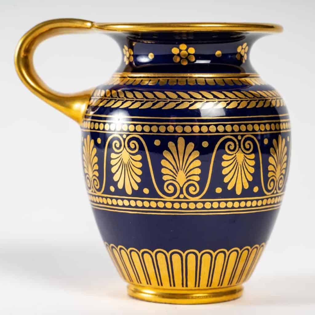 Pot à lait de Sèvres, 1838 | Biron Pot à lait de Sèvres, 1838