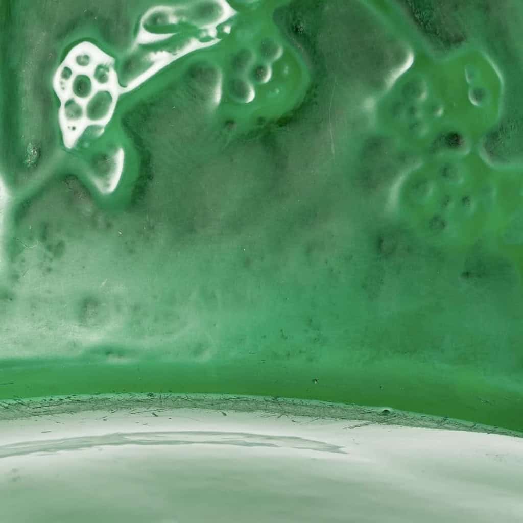 Vase « Perruches en verre vert jade multicouche patiné gris de René LALIQUE | Biron Vase "Perruches en verre vert jade multicouche patiné gris de René LALIQUE