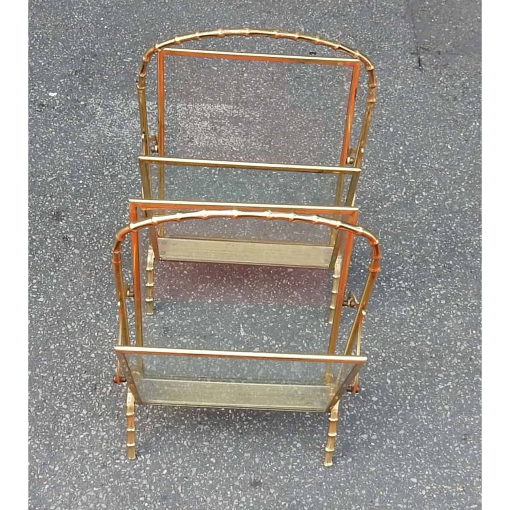 1950/70′ Paire de Porte Revues Style Maison Baguès Modèle Bambou en Laiton Poli | Biron 1950/70′ Paire de Porte Revues Style Maison Baguès Modèle Bambou en Laiton Poli