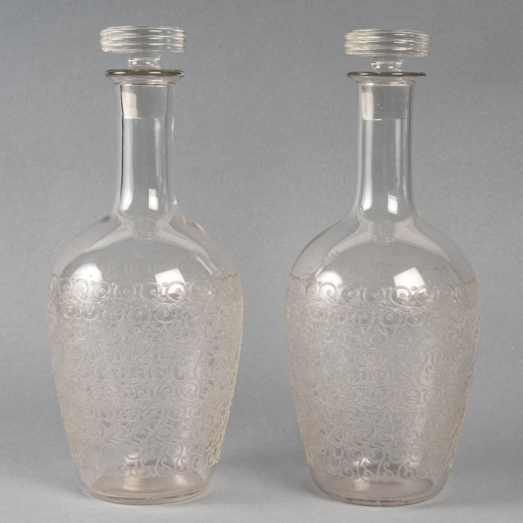Service « Rohan » cristal blanc gravé de BACCARAT – 38 pièces | Biron Service "Rohan" cristal blanc gravé de BACCARAT - 38 pièces