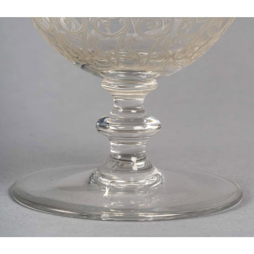 Service « Rohan » cristal blanc gravé de BACCARAT – 38 pièces | Biron Service "Rohan" cristal blanc gravé de BACCARAT - 38 pièces