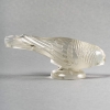 Statuette Presse-Papiers « Chardonnet Timide » verre blanc de René LALIQUE | Biron Statuette Presse-Papiers "Chardonnet Timide" verre blanc de René LALIQUE