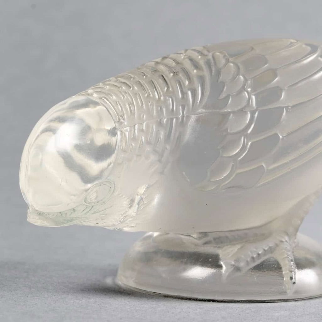 Statuette Presse-Papiers « Chardonnet Timide » verre blanc de René LALIQUE | Biron Statuette Presse-Papiers "Chardonnet Timide" verre blanc de René LALIQUE
