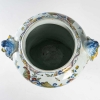 Pot couvert Delft polychrome, XVIIIème siècle | Biron Pot couvert Delft polychrome, XVIIIème siècle