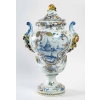 Pot couvert Delft polychrome, XVIIIème siècle | Biron Pot couvert Delft polychrome, XVIIIème siècle