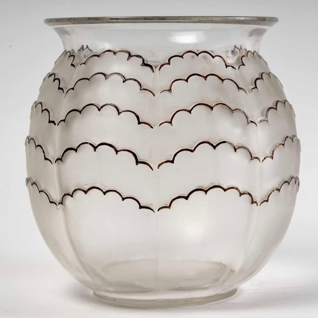 Vase « Marly » verre blanc émaillé brun de René LALIQUE | Biron |||||||