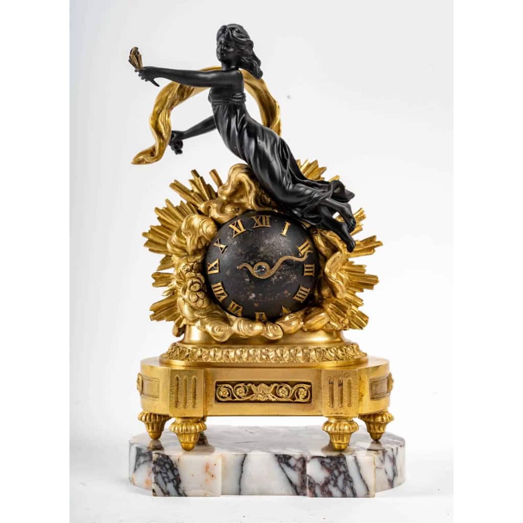 Pendule en bronze doré de stle Louis XIV fin XIXème siècle | Biron ||||||||