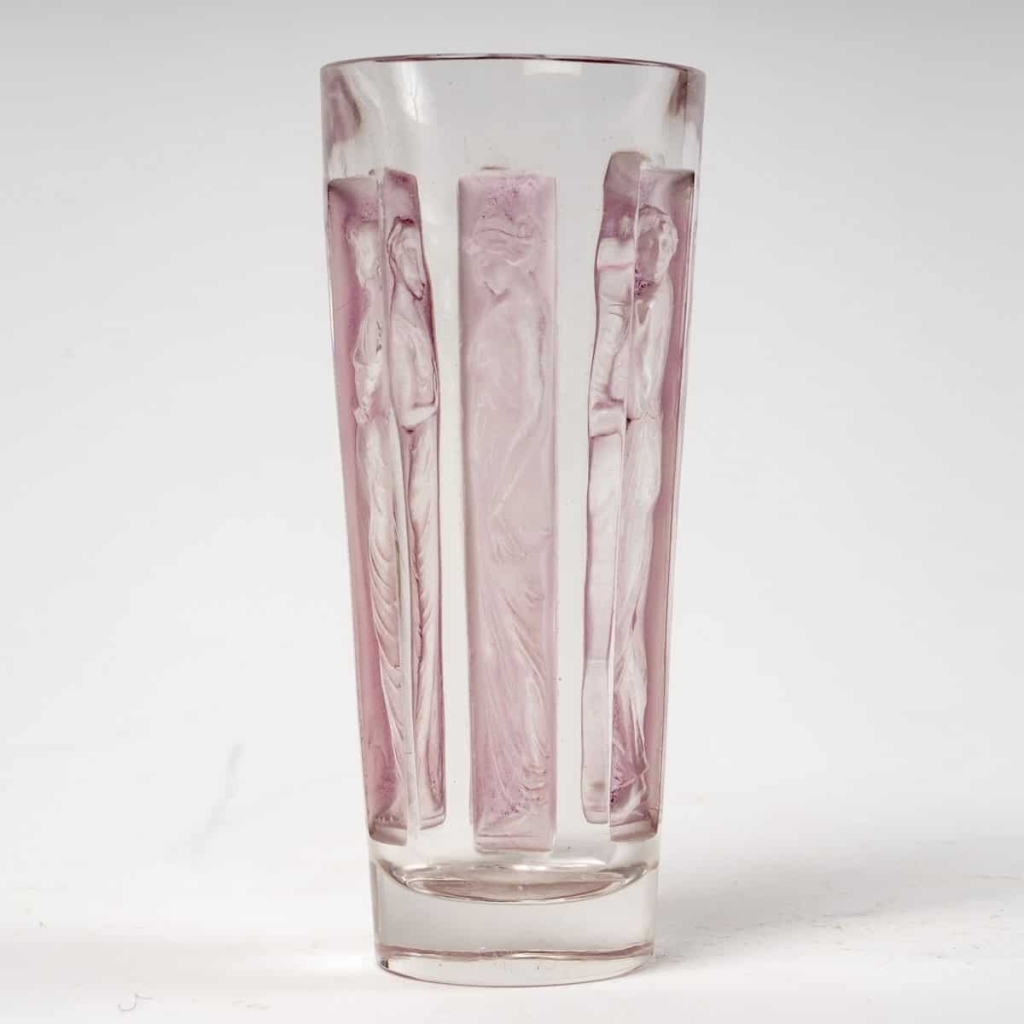 Suite de Gobelets « Six Figurines » verre blanc patiné rose de René LALIQUE – 6 pièces en coffret | Biron Suite de Gobelets "Six Figurines" verre blanc patiné rose de René LALIQUE - 6 pièces en coffret