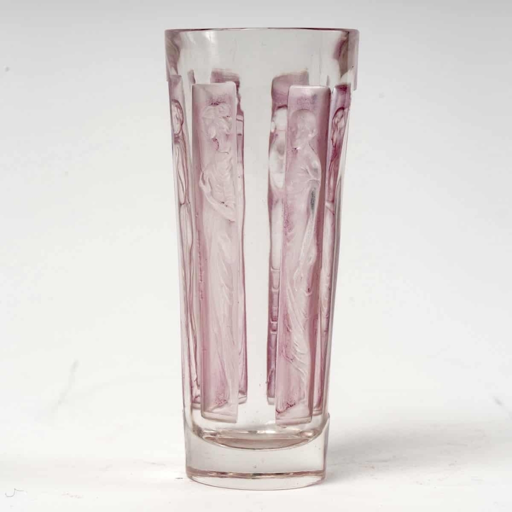 Suite de Gobelets « Six Figurines » verre blanc patiné rose de René LALIQUE – 6 pièces en coffret | Biron Suite de Gobelets "Six Figurines" verre blanc patiné rose de René LALIQUE - 6 pièces en coffret