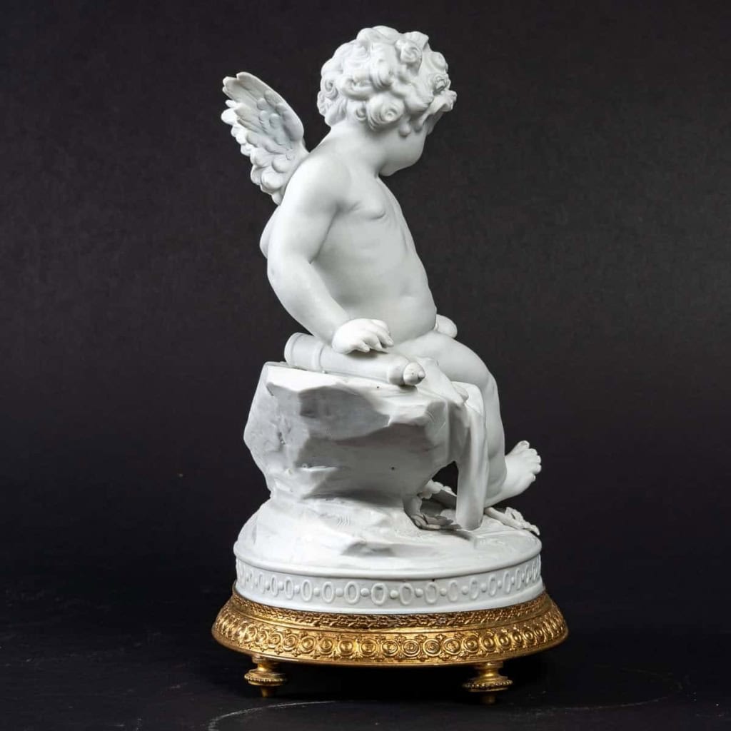 Petit Ange aux Oiseaux en Biscuit, Fin du XIXème Siècle | Biron Petit Ange aux Oiseaux en Biscuit, Fin du XIXème Siècle