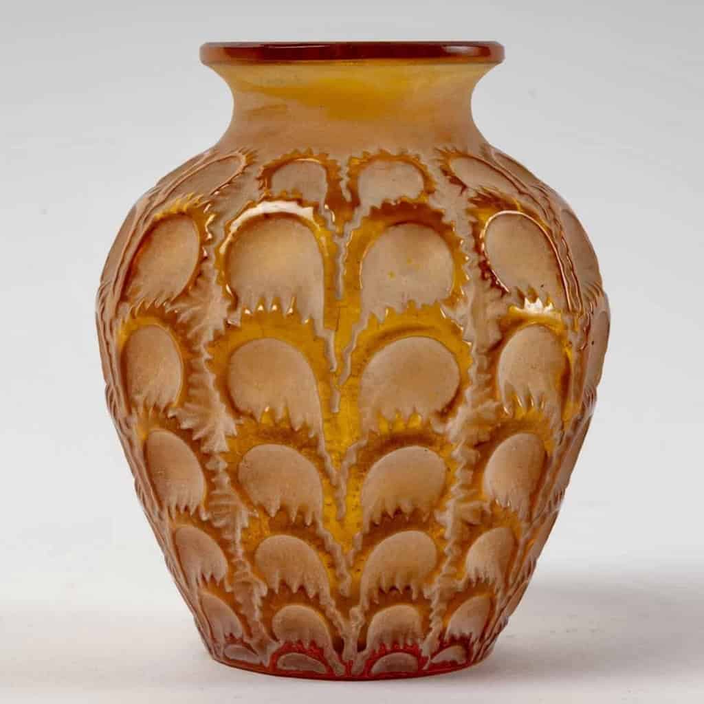 Vase « Laiterons » verre blanc patiné blanc de René LALIQUE | Biron |||||||