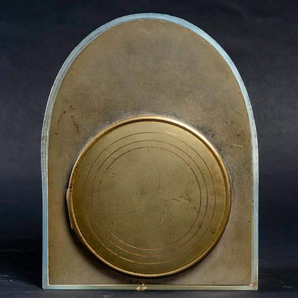 Pendule "Deux Colombes" verre opalescent - mouvement électrique d'origine de René LALIQUE