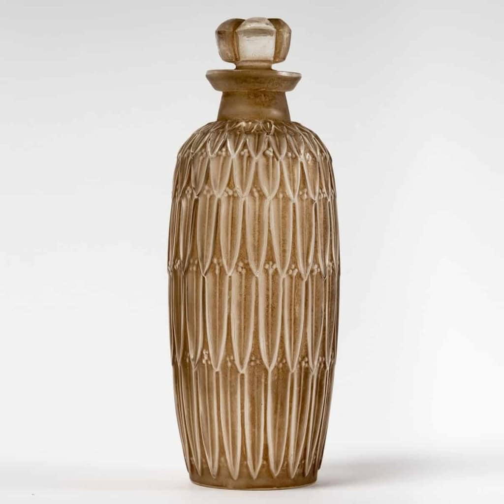 Flacon « Petites Feuilles » verre blanc patiné sépia de René LALIQUE | Biron |||||