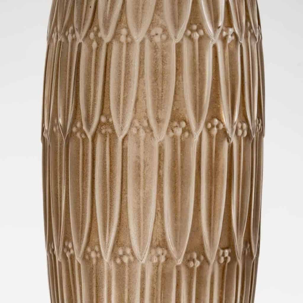 Flacon « Petites Feuilles » verre blanc patiné sépia de René LALIQUE | Biron Flacon "Petites Feuilles" verre blanc patiné sépia de René LALIQUE