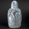 Brûle-Parfums « Sirènes » verre opalescent patiné gris de René LALIQUE | Biron Brûle-Parfums "Sirènes" verre opalescent patiné gris de René LALIQUE