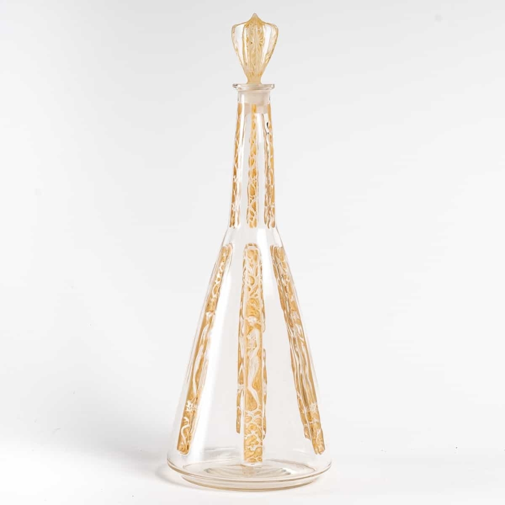 Carafe « Six Figurines » verre blanc patiné sépia de René LALIQUE | Biron ||||||
