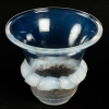 Vase « Piriac » verre opalescent de René LALIQUE | Biron Vase "Piriac" verre opalescent de René LALIQUE