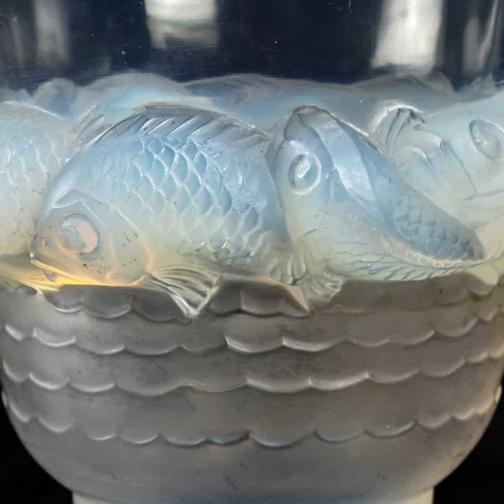 Vase « Piriac » verre opalescent de René LALIQUE | Biron Vase "Piriac" verre opalescent de René LALIQUE