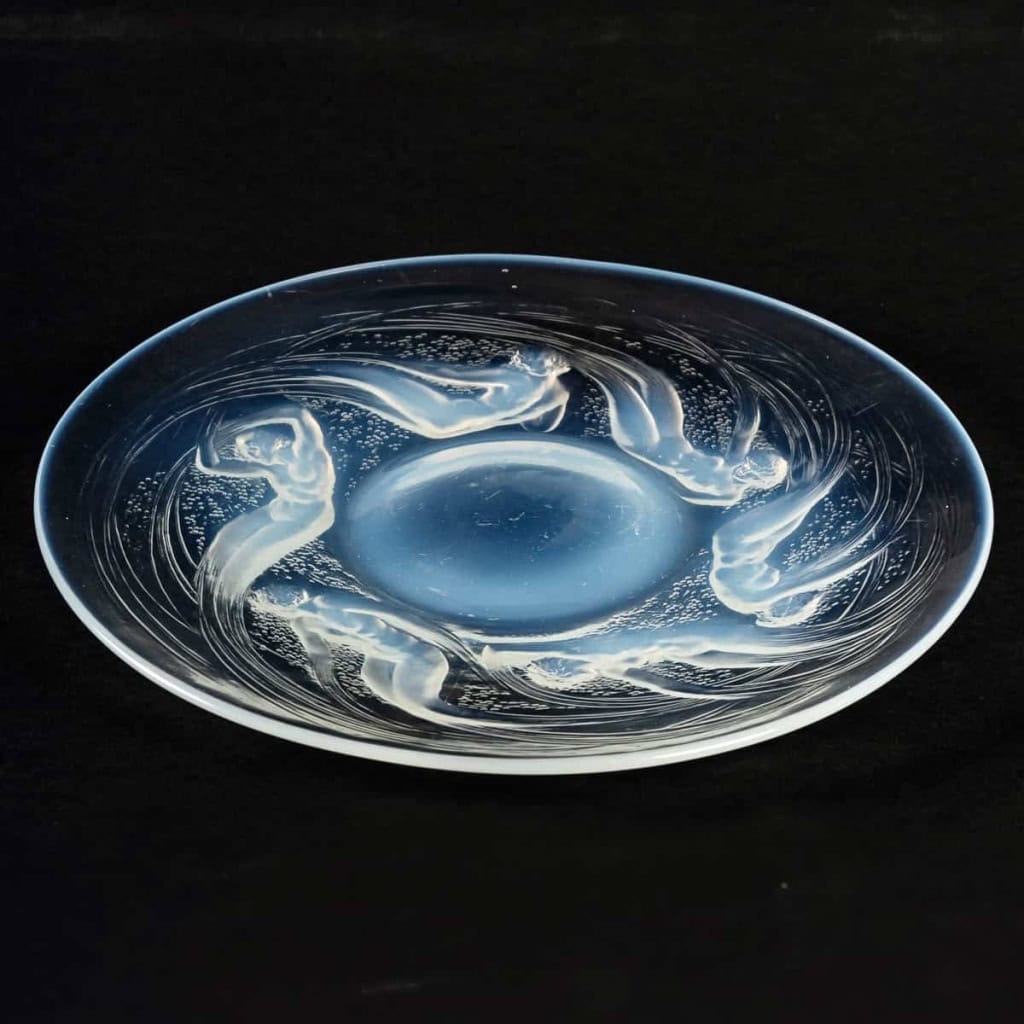 Assiette Plat « Ondines » verre opalescent de René LALIQUE | Biron ||||||
