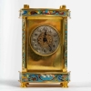 Pendule de voyage en bronze doré et émail cloisonné fin XIXème | Biron |||||||||