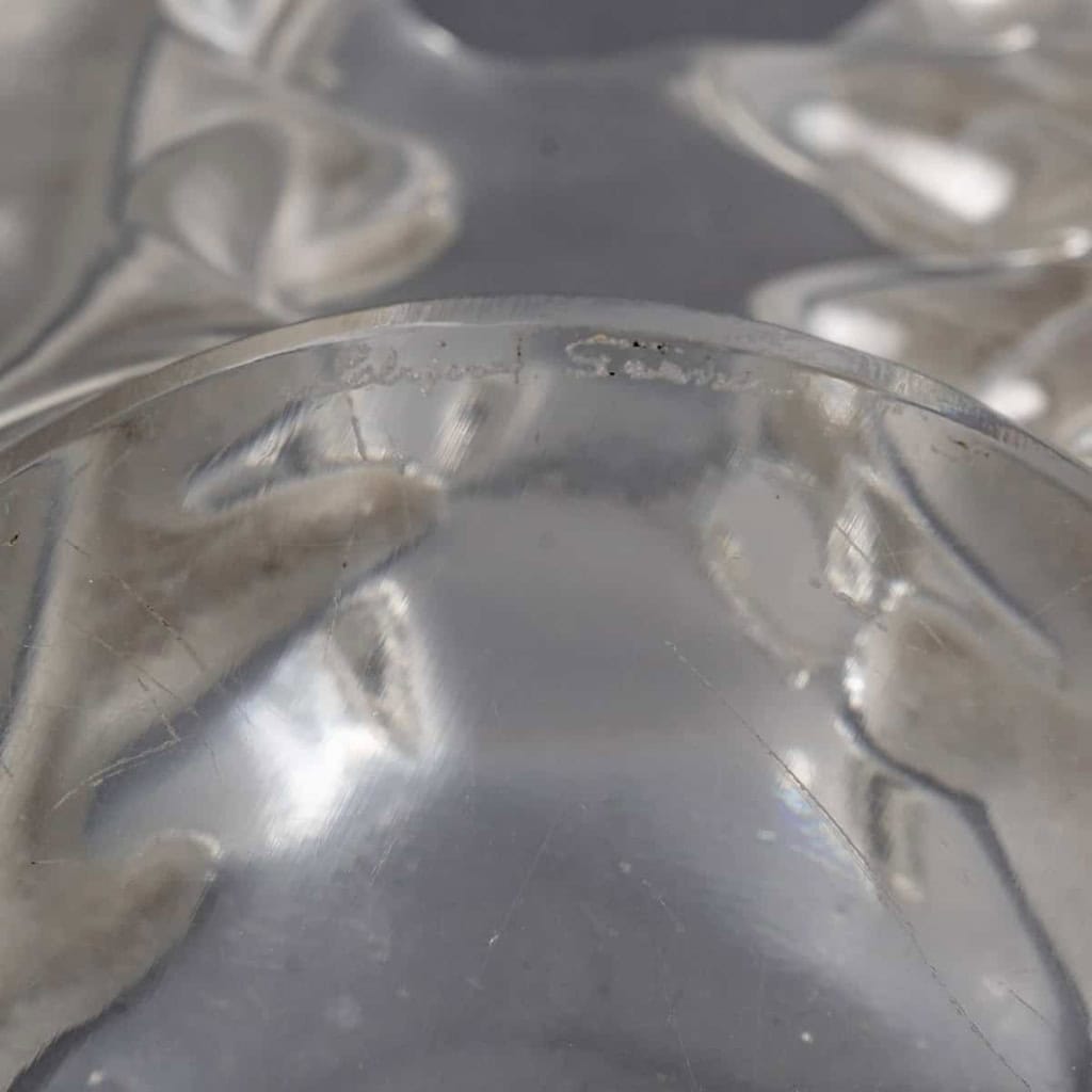 Coupe « Champs Elysées » cristal blanc de Marc LALIQUE | Biron Coupe "Champs Elysées" cristal blanc de Marc LALIQUE