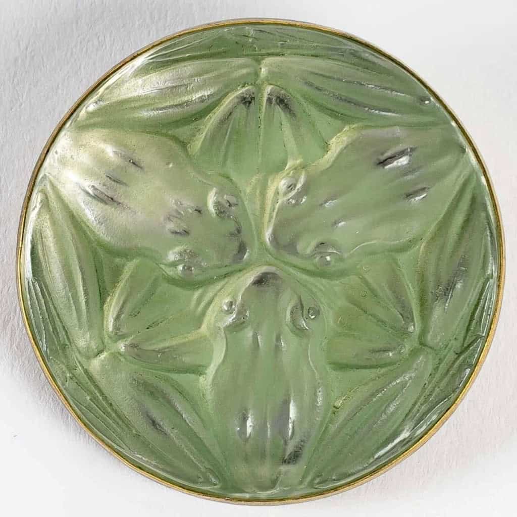 Broche « Grenouille » verre blanc patiné vert de René LALIQUE | Biron |||||