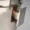 Seau à Champagne Moderniste métal argenté martelé de Jean DESPRES | Biron Seau à Champagne Moderniste métal argenté martelé de Jean DESPRES