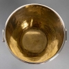 Seau à Champagne Moderniste métal argenté martelé de Jean DESPRES | Biron Seau à Champagne Moderniste métal argenté martelé de Jean DESPRES