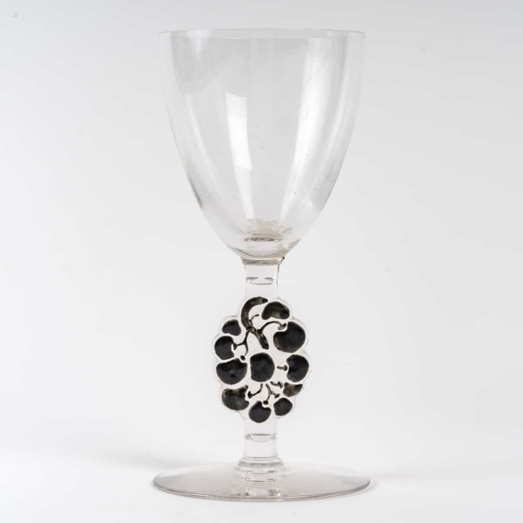 Suite de 6 Verres à Liqueur « Thionville » verre blanc émaillé noir de René LALIQUE – 6 pièces | Biron Suite de 6 Verres à Liqueur "Thionville" verre blanc émaillé noir de René LALIQUE - 6 pièces