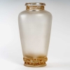Vase « Frise Aigles » verre blanc patiné sépia de René LALIQUE | Biron Vase "Frise Aigles" verre blanc patiné sépia de René LALIQUE