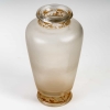 Vase « Frise Aigles » verre blanc patiné sépia de René LALIQUE | Biron Vase "Frise Aigles" verre blanc patiné sépia de René LALIQUE