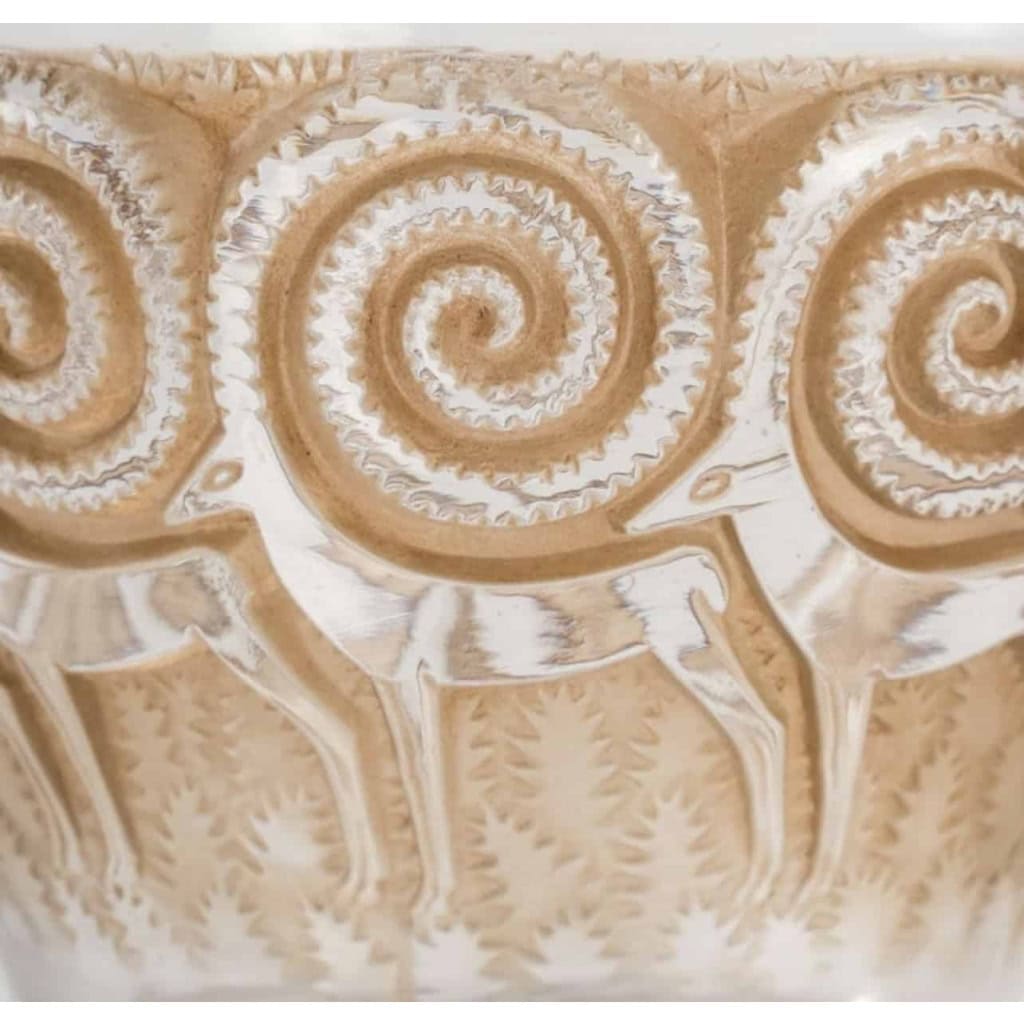 Vase « Rennes » verre blanc patiné sépia de René LALIQUE | Biron Vase "Rennes" verre blanc patiné sépia de René LALIQUE