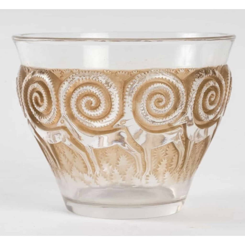 Vase « Rennes » verre blanc patiné sépia de René LALIQUE | Biron Vase "Rennes" verre blanc patiné sépia de René LALIQUE