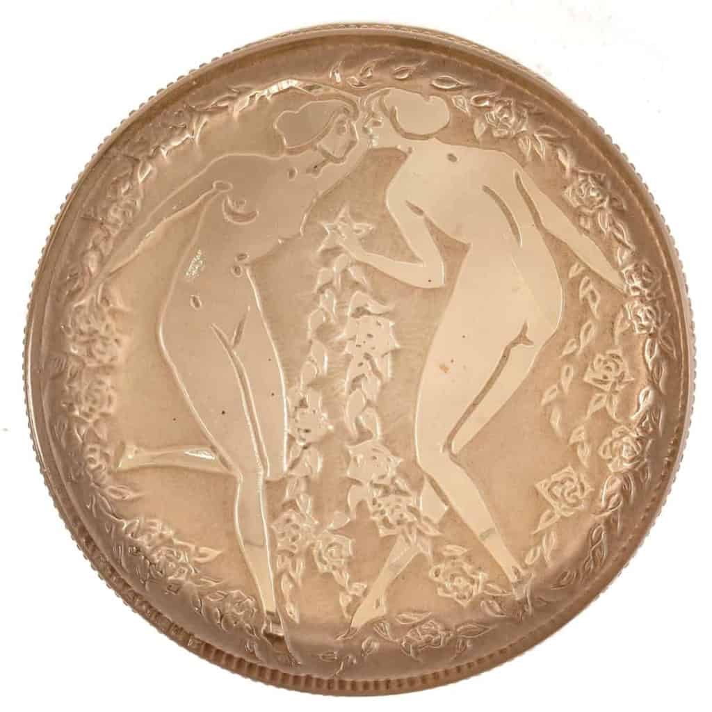 Boite « Ambre Indien » verre blanc patiné sépia de René LALIQUE pour Volnay | Biron |||||||