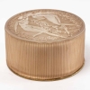 Boite « Ambre Indien » verre blanc patiné sépia de René LALIQUE pour Volnay | Biron Boite "Ambre Indien" verre blanc patiné sépia de René LALIQUE pour Volnay