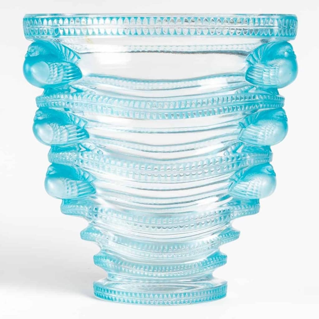 Vase « Saint-Marc » verre blanc patiné bleu de René LALIQUE | Biron |||||||