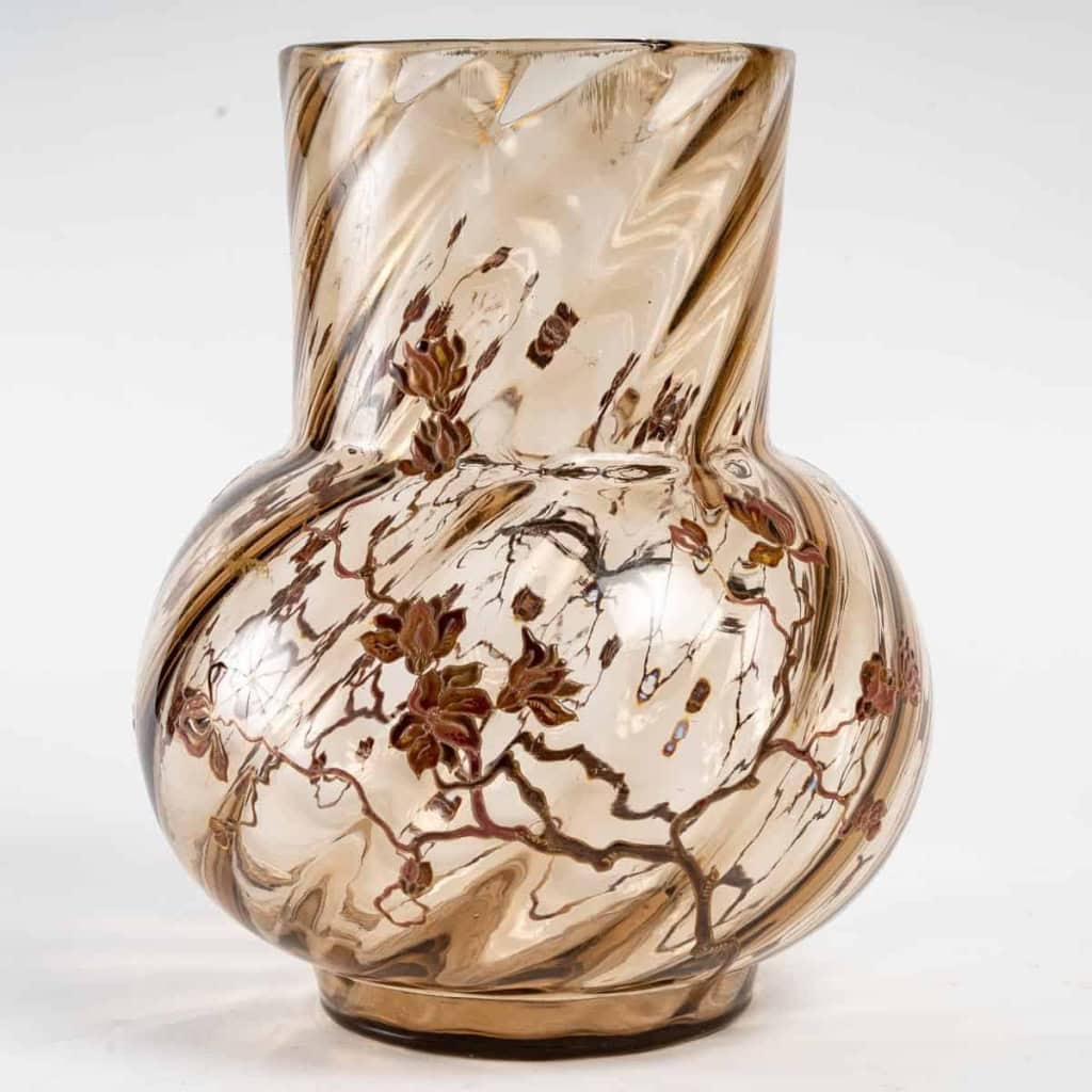 Vase « Mante Religieuse » verre fumé godronné émaillé d’Emile Gallé | Biron Vase "Mante Religieuse" verre fumé godronné émaillé d'Emile Gallé